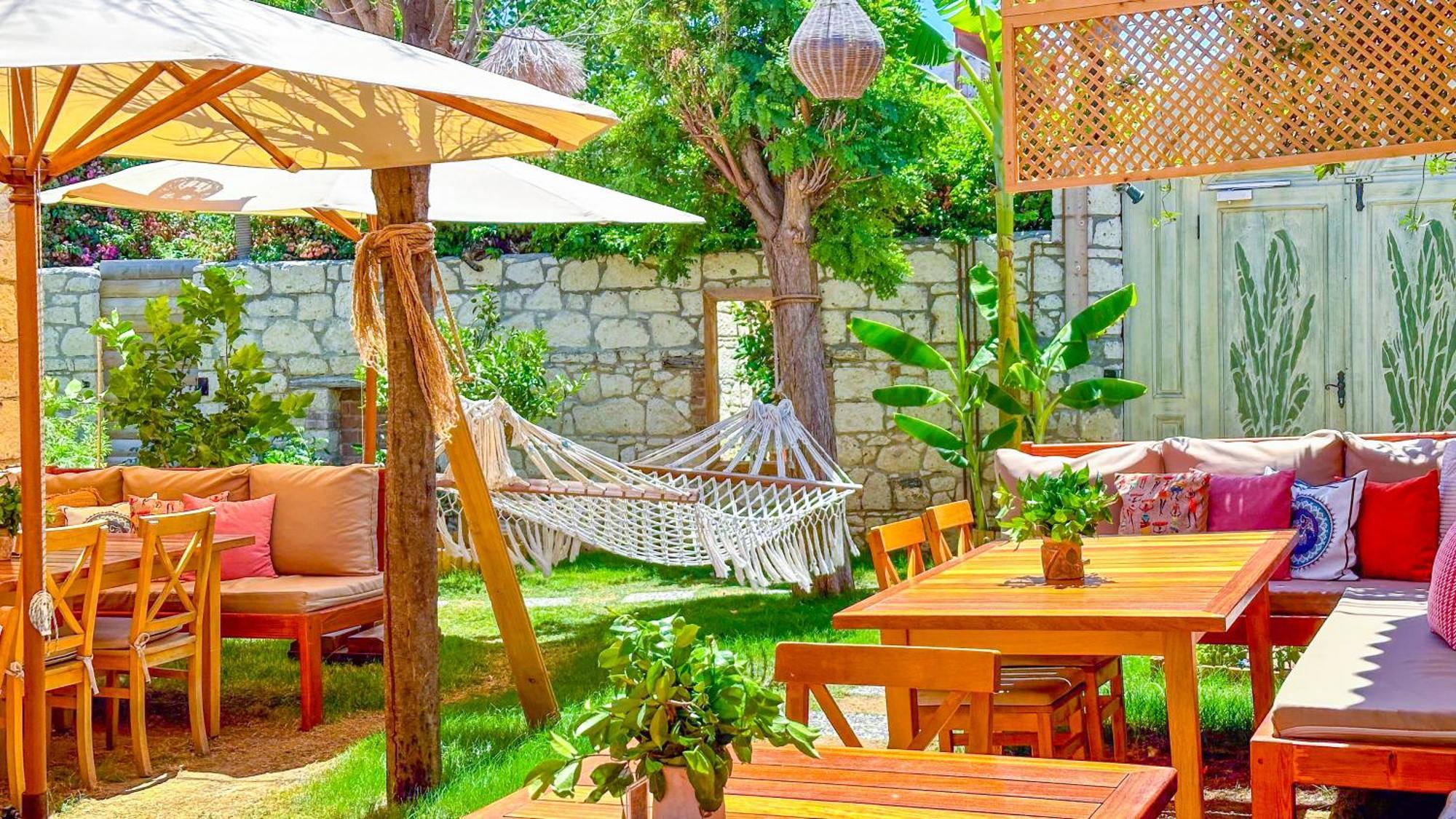 Banana Alacati Food & Stay - Adults Only 外观 照片