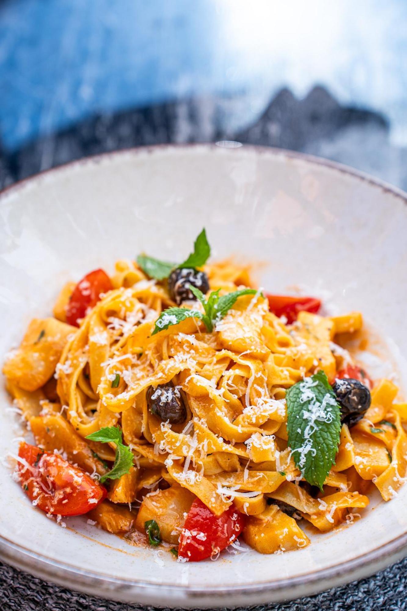 Banana Alacati Food & Stay - Adults Only 外观 照片